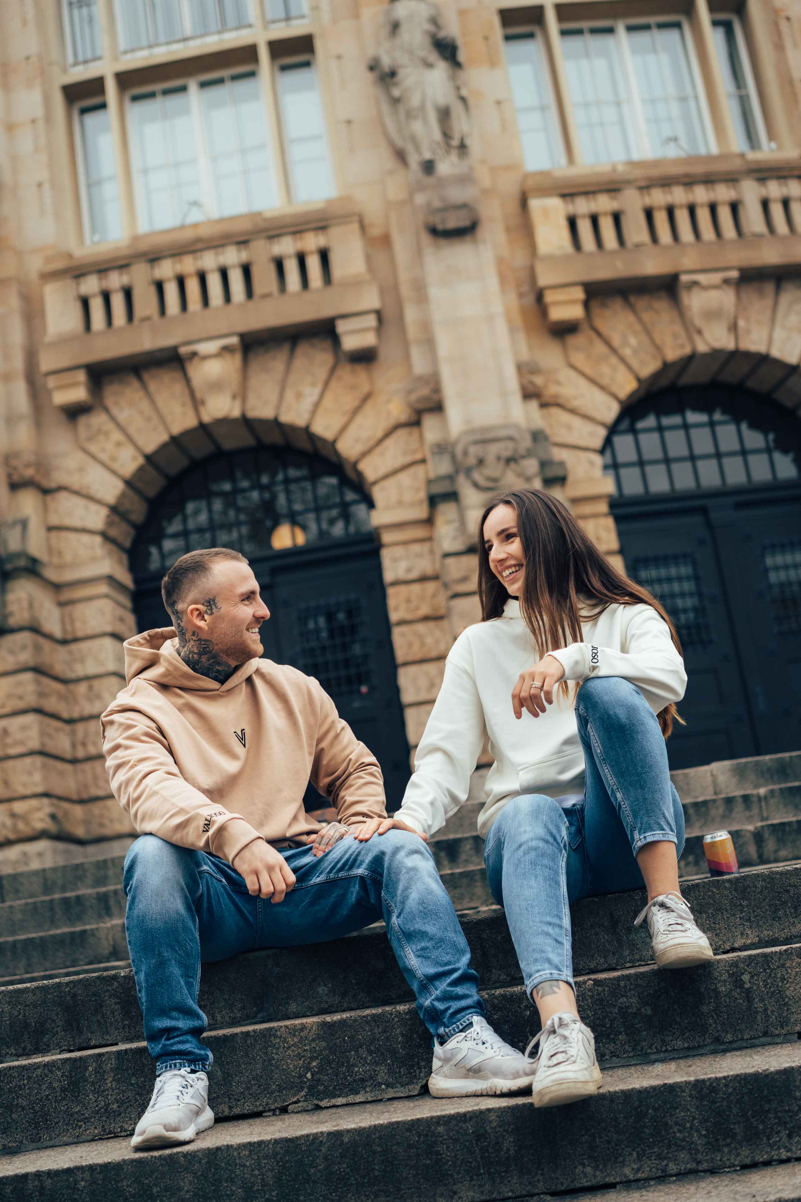 Never Look Back - Hoodie