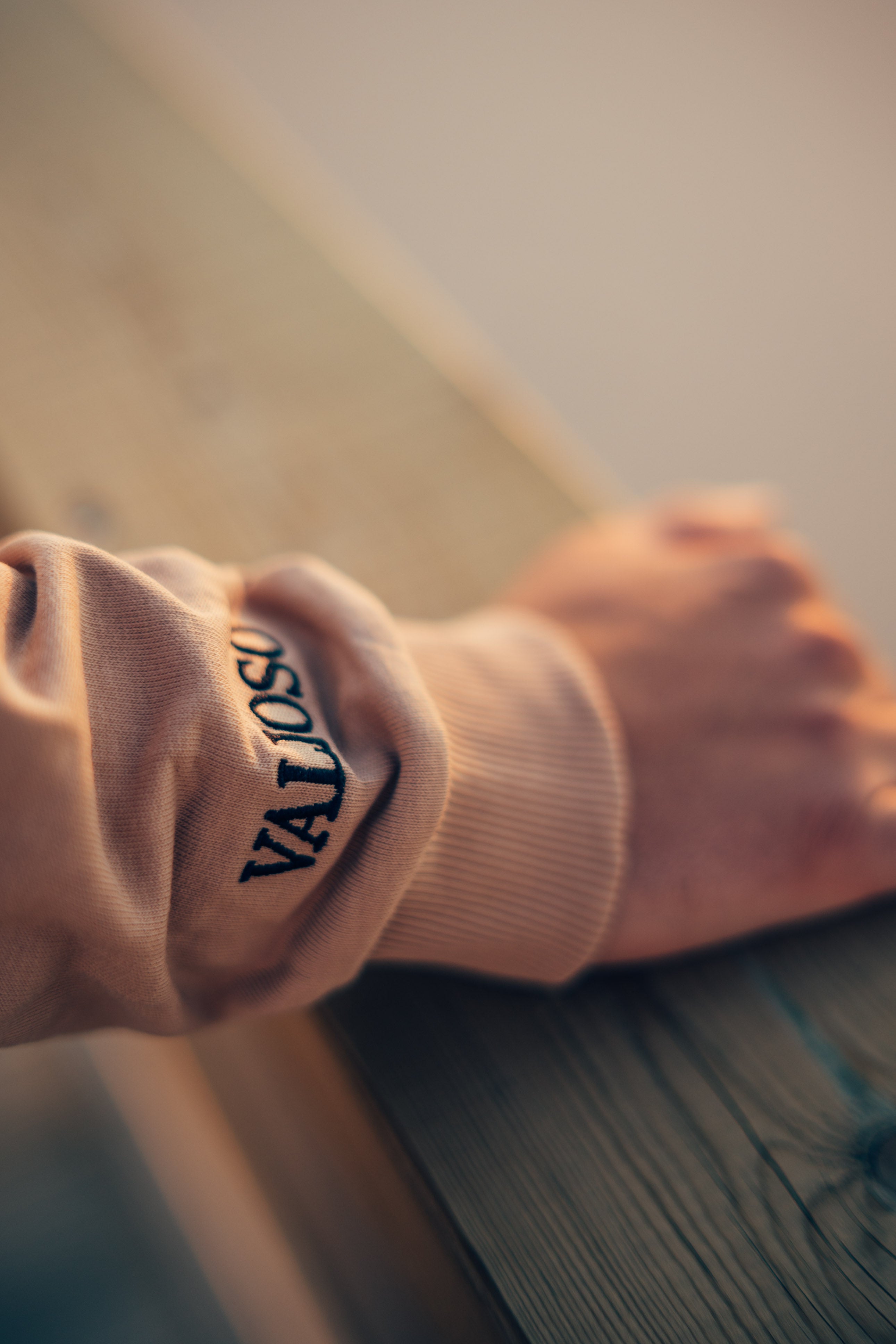 Never Look Back - Hoodie Weiß