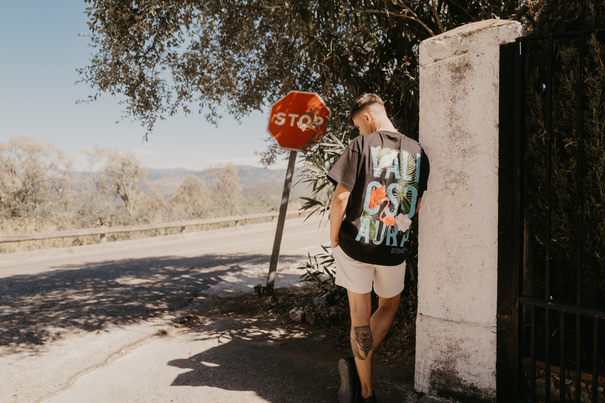 Valioso AURA with Back Print Black