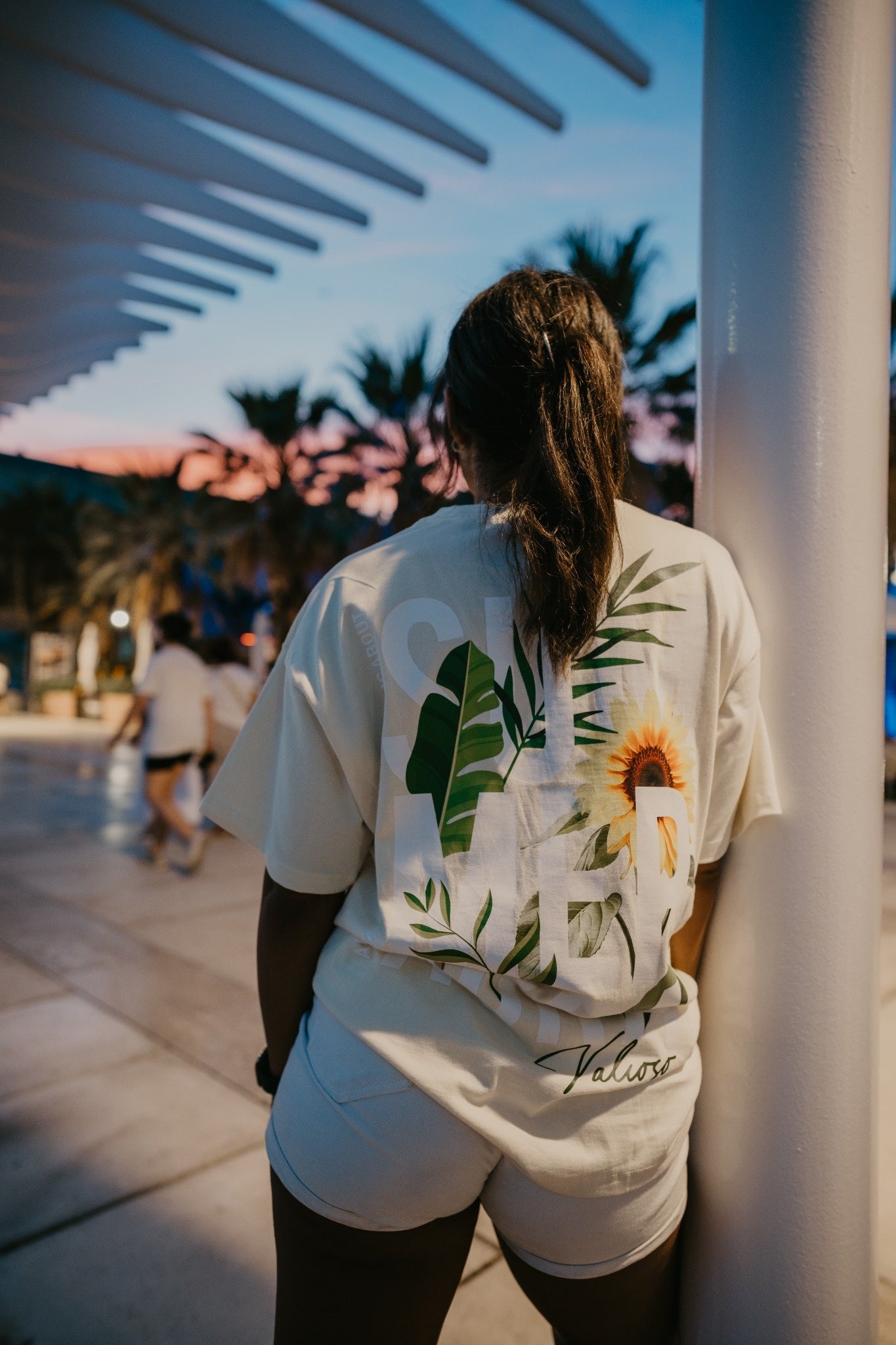 Aura Statement Tee – Yellow