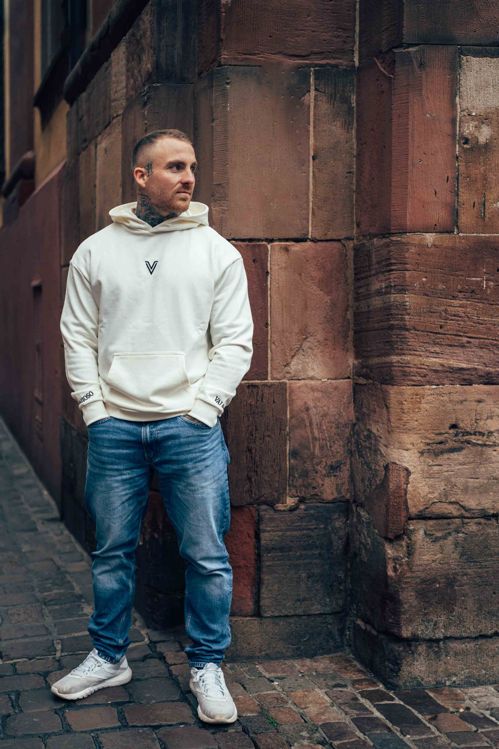 Never Look Back - Hoodie Weiß