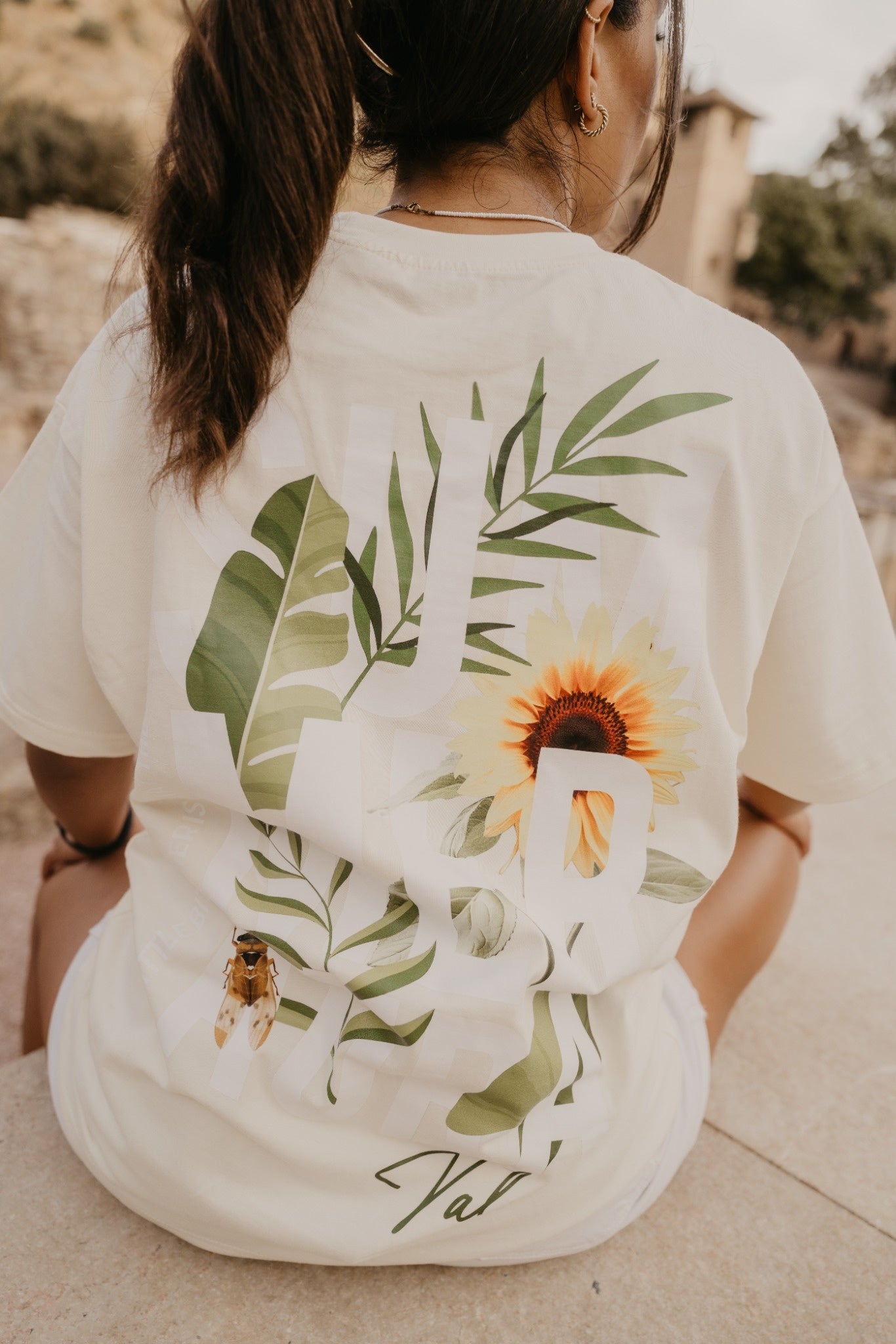 Aura Statement Tee – Yellow